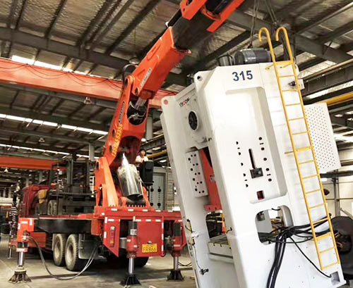 保定清苑提升工作效率，选择优质折臂吊租赁服务