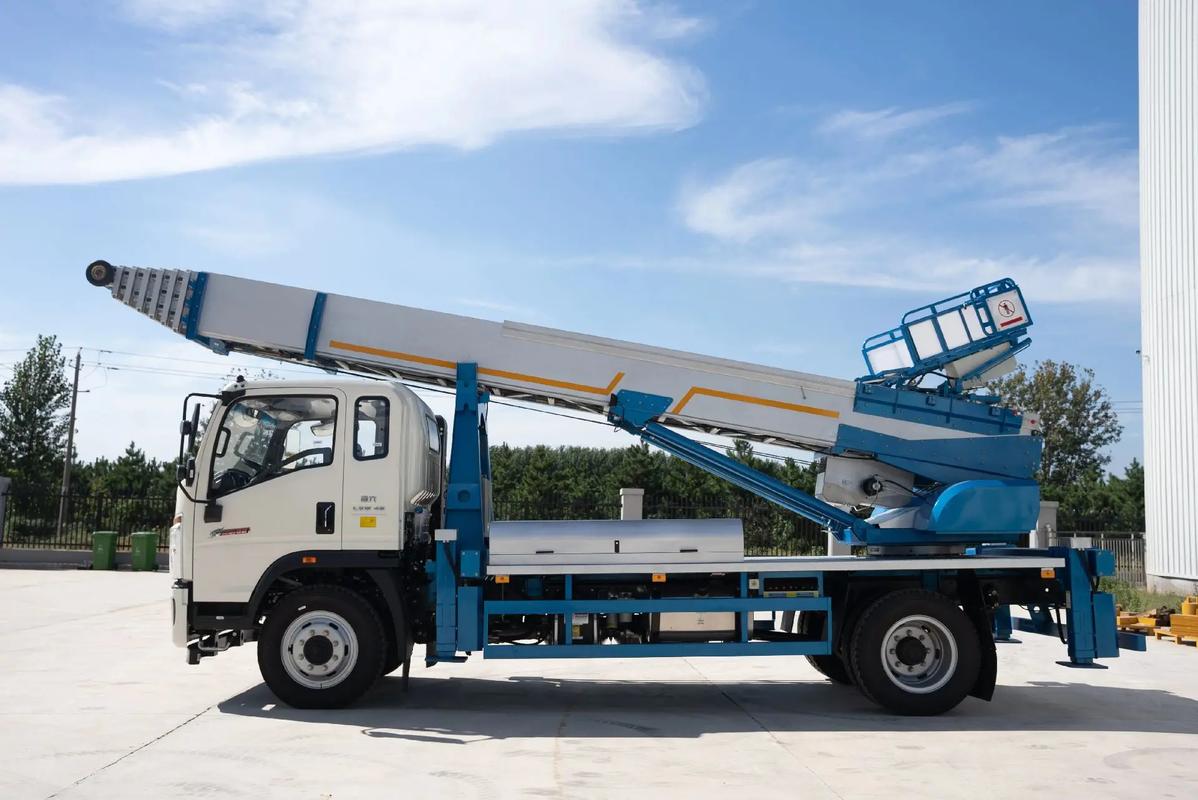 保定清苑云梯上料车租赁费用